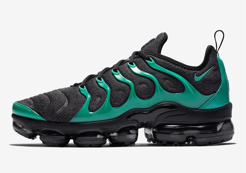 nike-vapormax-plus-eagles-924453-013-1