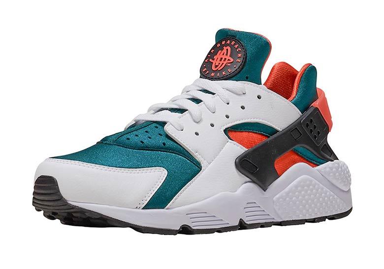 nike-air-huarache-at4254-102-4