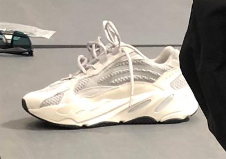 kanye-west-adidas-yeezy-wave-runner-new-model