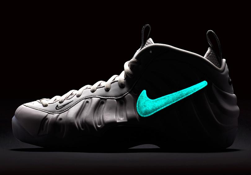 nike-air-foamposite-pro-all-star-glow-in-the-dark-1