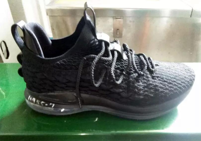 nike-lebron-15-low-1