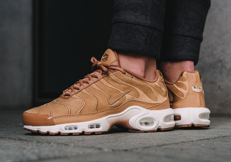 nike-air-max-plus-wheat-foot-locker-eu