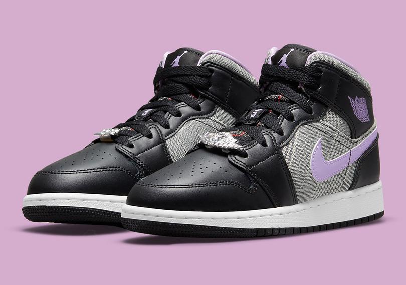 air-jordan-1-mid-se-gs-houndstooth-lilac-DC7226-015-4