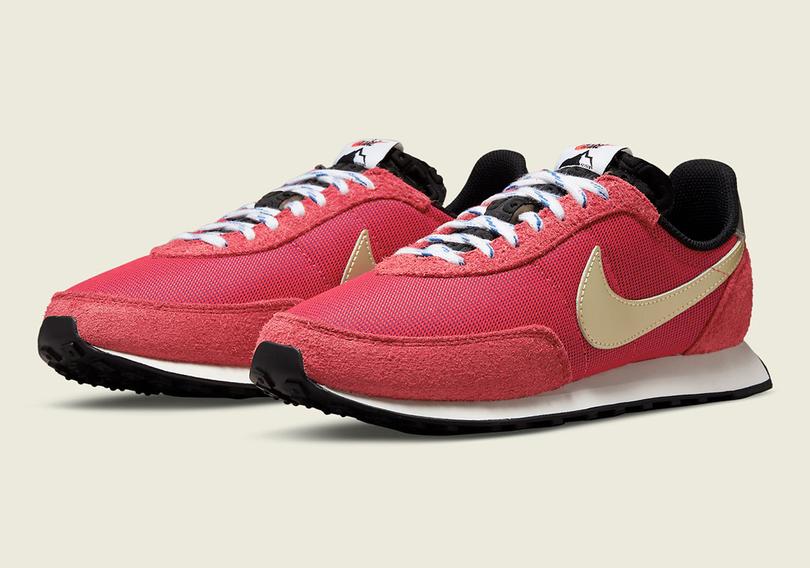 nike-waffle-trainer-2-k2-gym-red-metallic-gold-star-hyper-royal-black-DC8865-600-10