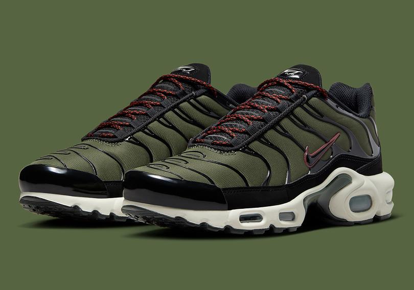 nike-air-max-plus-black-olive-fb9722-300-5