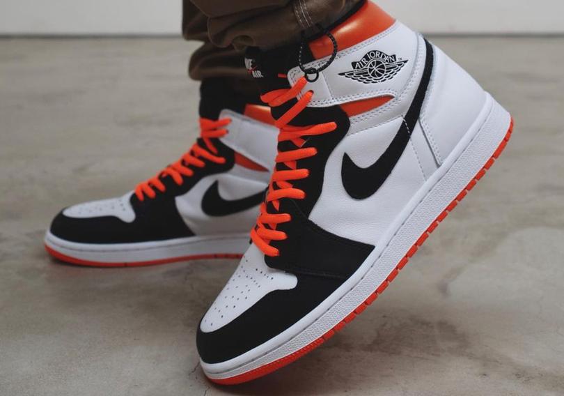 Air-Jordan-1-Electro-Orange-555088-180-7