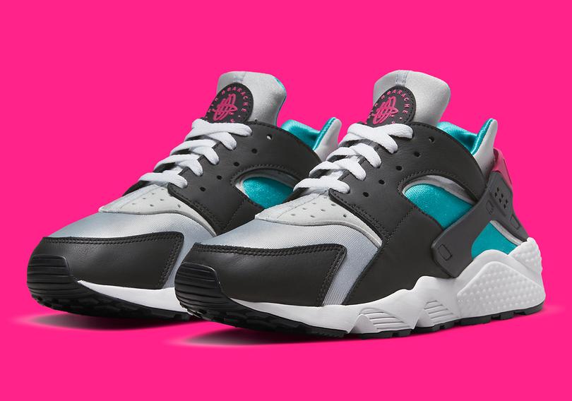 nike-air-huarache-black-aqua-pink-camo-dd1068-004-6