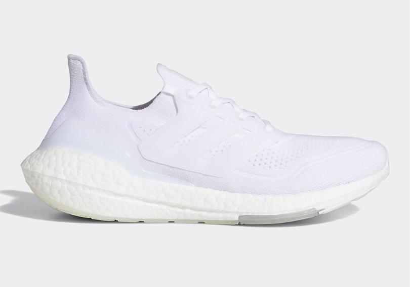 adidas-ultraboost-triple-white-FY0379-7