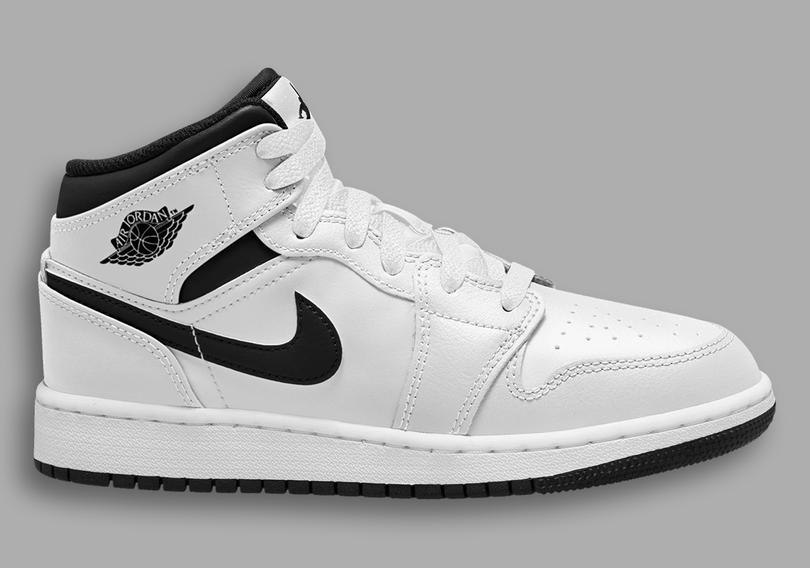 air-jordan-1-mid-gs-white-black-dq8423-132-2