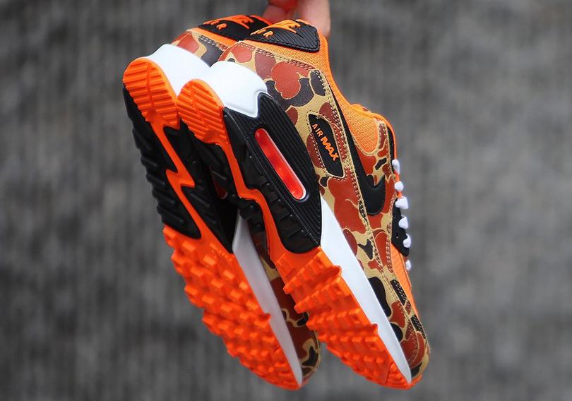 Nike-Air-Max-90-Duck-Camo-Orange-1